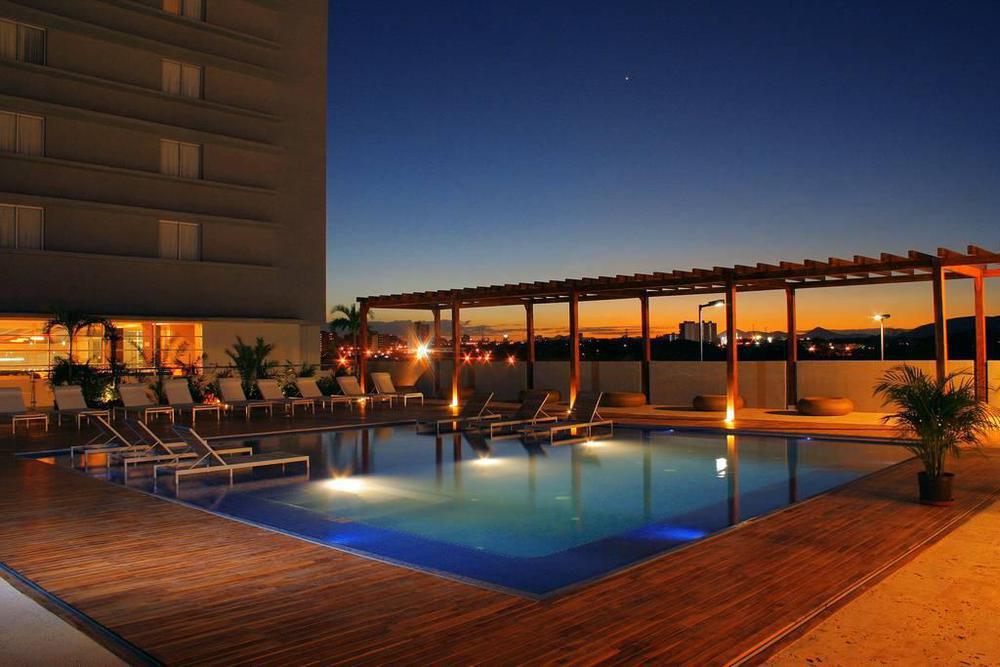 Hotel Trinitarias Suites Barquisimeto エクステリア 写真