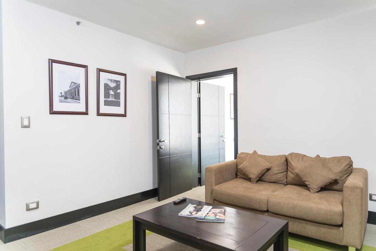Hotel Trinitarias Suites Barquisimeto エクステリア 写真