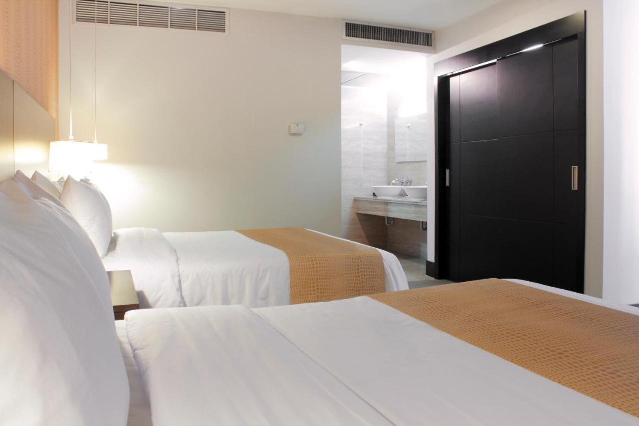 Hotel Trinitarias Suites Barquisimeto エクステリア 写真