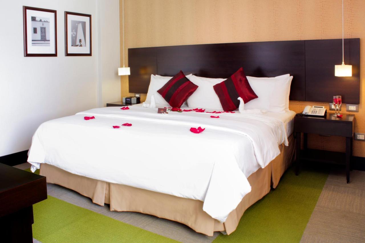 Hotel Trinitarias Suites Barquisimeto エクステリア 写真