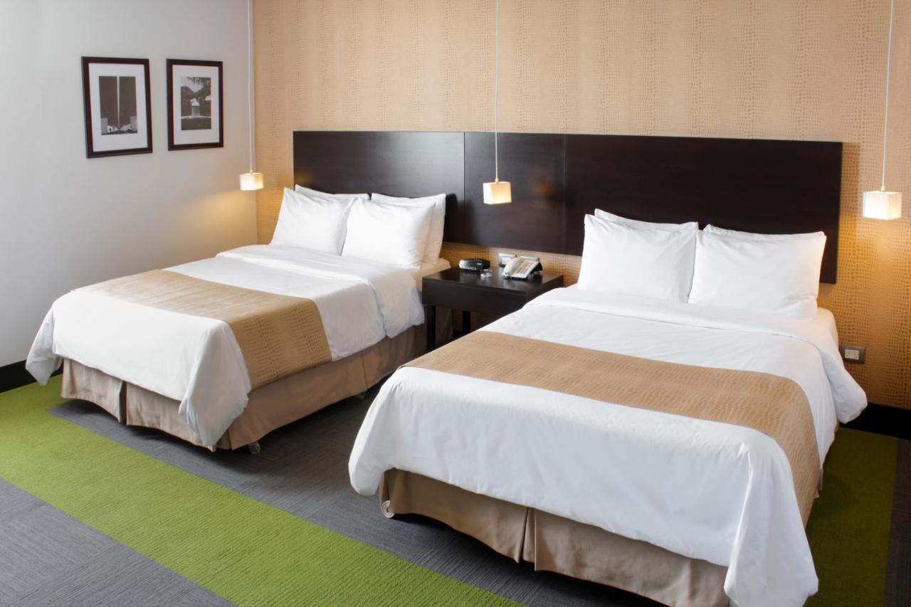 Hotel Trinitarias Suites Barquisimeto エクステリア 写真